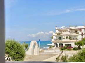 Holidaycasa Mary - Relax a 20 mt dal Mare Sperlonga